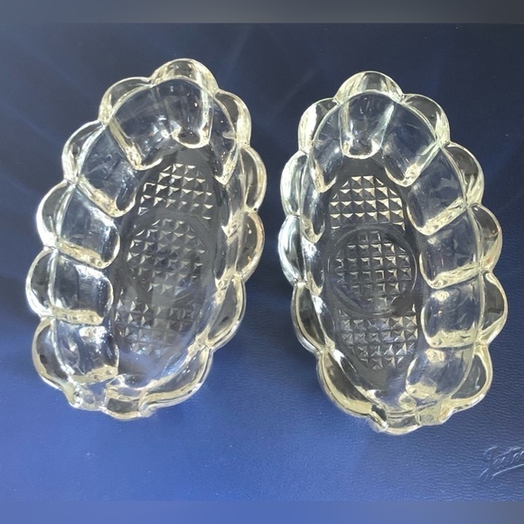 Pair of 2 Clear Glass Princess House HERITAGE Spoon Fork Rest Utensil Holder - Picture 2 of 3